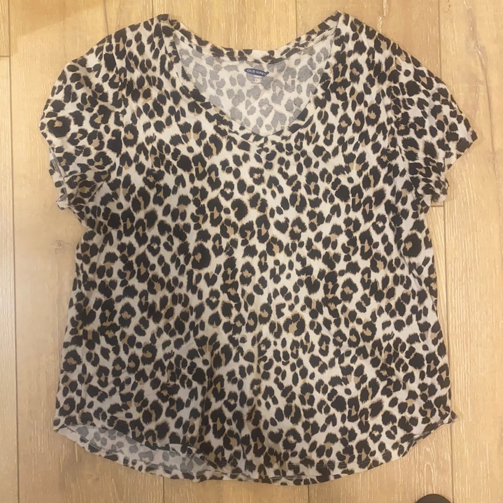 Old Navy Leopard Everywhere Tee